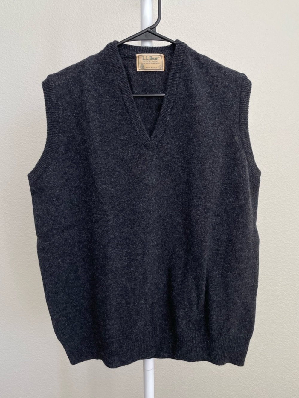 Vintage L.L. Bean Men’s 100% Virgin Lambswool Sweater Vest Academia  XL